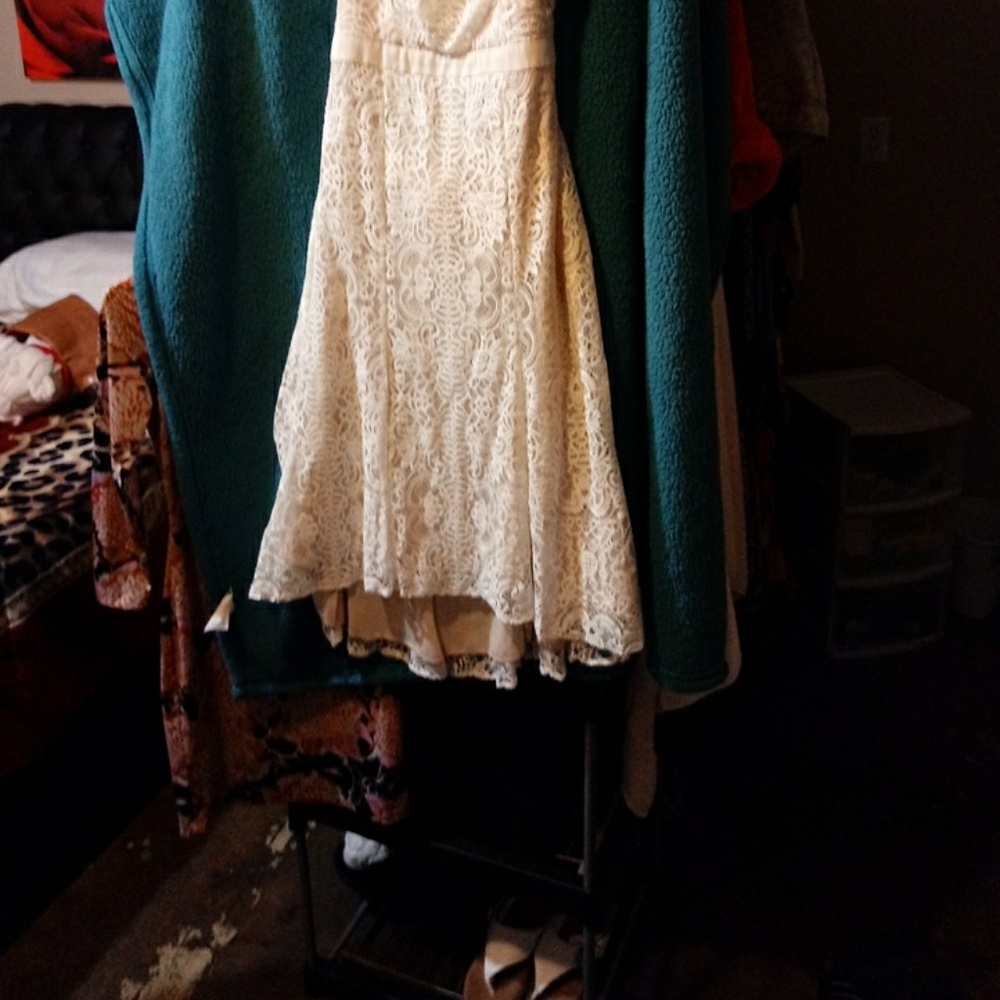 Dressed - Picture 2 of 3